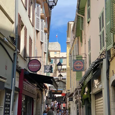 Charmingly Provencal In The Heart Of Old 앙티브