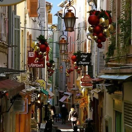 Charmingly Provencal In The Heart Of Old